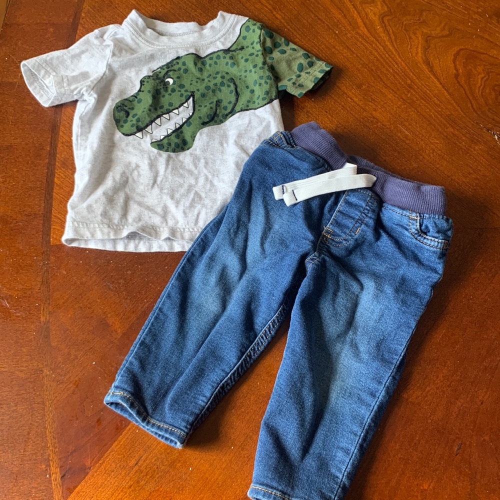 Dino shirt and Jeans